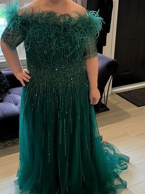 Plus-Size Emerald One-Shoulder Feather & Beaded Evening Dress